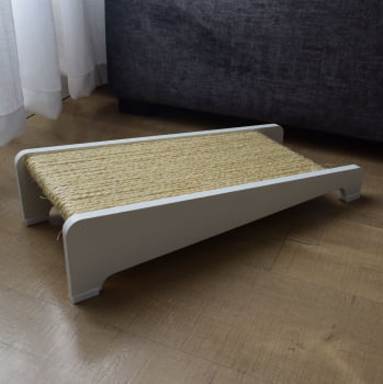 Arranhador de Gato MDF Inclinado Sisal